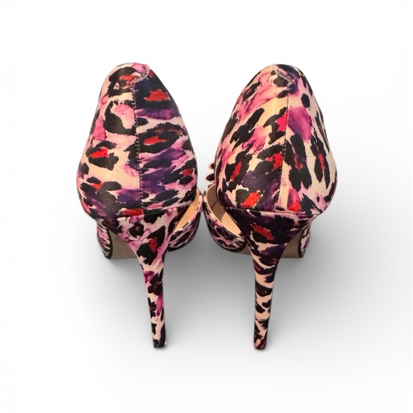 New Stylish Leopard Print Betsey Johnson Women's Heels - Picture 2 of 3